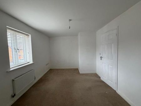 2 bedroom end of terrace house to rent - Photo 3