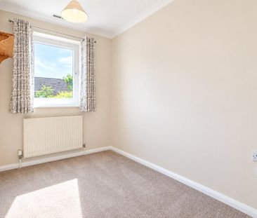3 bedroom link detached house to rent - Photo 4