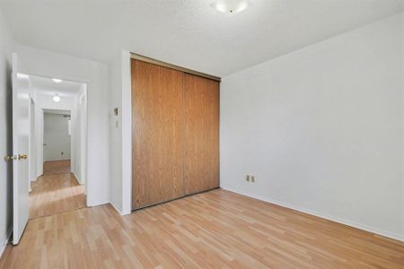 For Lease - 112 Barrette Street Unit# 1, Vanier and Kingsview Park, Ontario - Photo 3