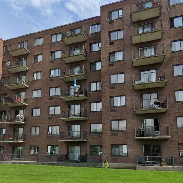 3 1/2 - 2700 Thiemens, Montréal - Photo 1