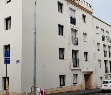 Location Appartement 1 pièce 35m² LA ROCHE SUR YON 85000 - Photo 5