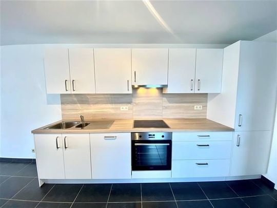 Appartement te huur - Photo 1