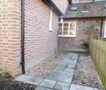 2 bedroom terraced house to rent - Photo 5