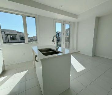 For Lease - 63 Sorbara Way, Whitby, Ontario - Photo 6