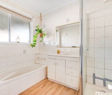 Gladstone Park - Photo 4