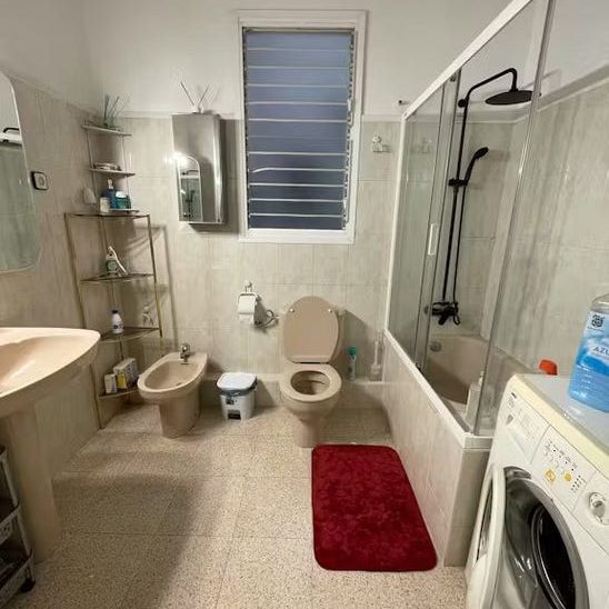 Carrer de Girona, Barcelona, Catalonia 08010 - Photo 1