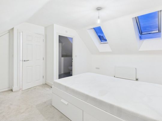 Pennylets Green, Stoke Poges, Buckinghamshire,SL2 - Photo 1