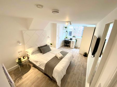 Westgate Road Unit 4 - Photo 5