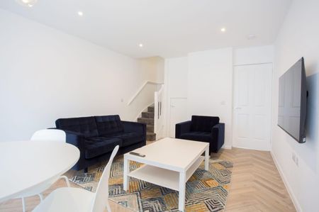 1A George Street - Photo 2