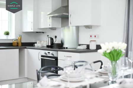 3 bedroom semi-detached house to rent - Photo 5