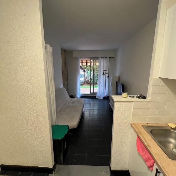 Location Appartement 2 pièces Meublé 25m² STE MAXIME 83120 - Photo 1
