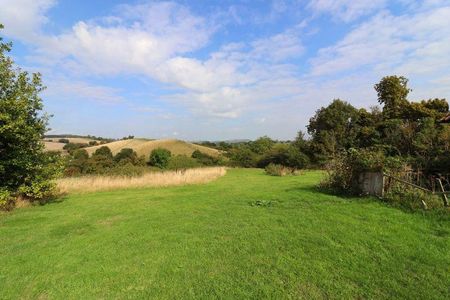 3 bedroom bungalow to rent - Photo 2