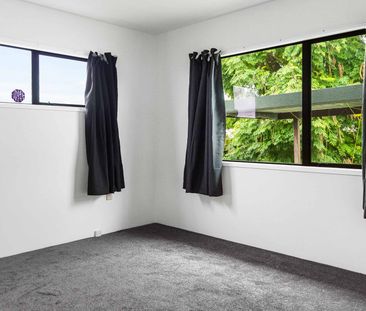 Recently renovated! - Photo 3