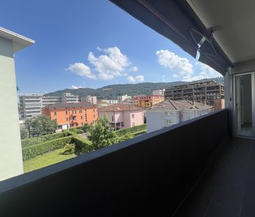 3.5 locali APPENA RISTRUTTURATO zona centrale a chiasso - Foto 4