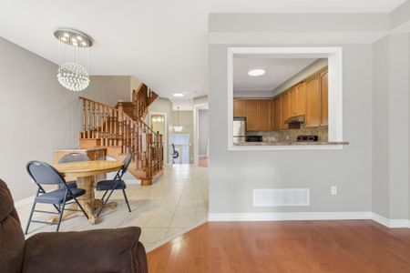 For Lease - 11 Mccartney Street, Toronto, Ontario - Photo 3