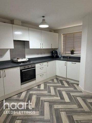 3 bedroom semi-detached house to rent - Photo 5