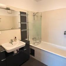 Studenten WG 3-Zimmer-Wohnung mit Balkon - ab sofort verfügbar - Photo 2