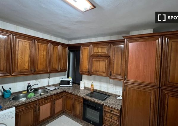 granada, Andalusia 18002