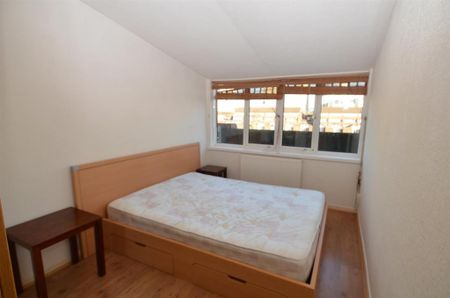 2 bedroom maisonette to rent - Photo 4
