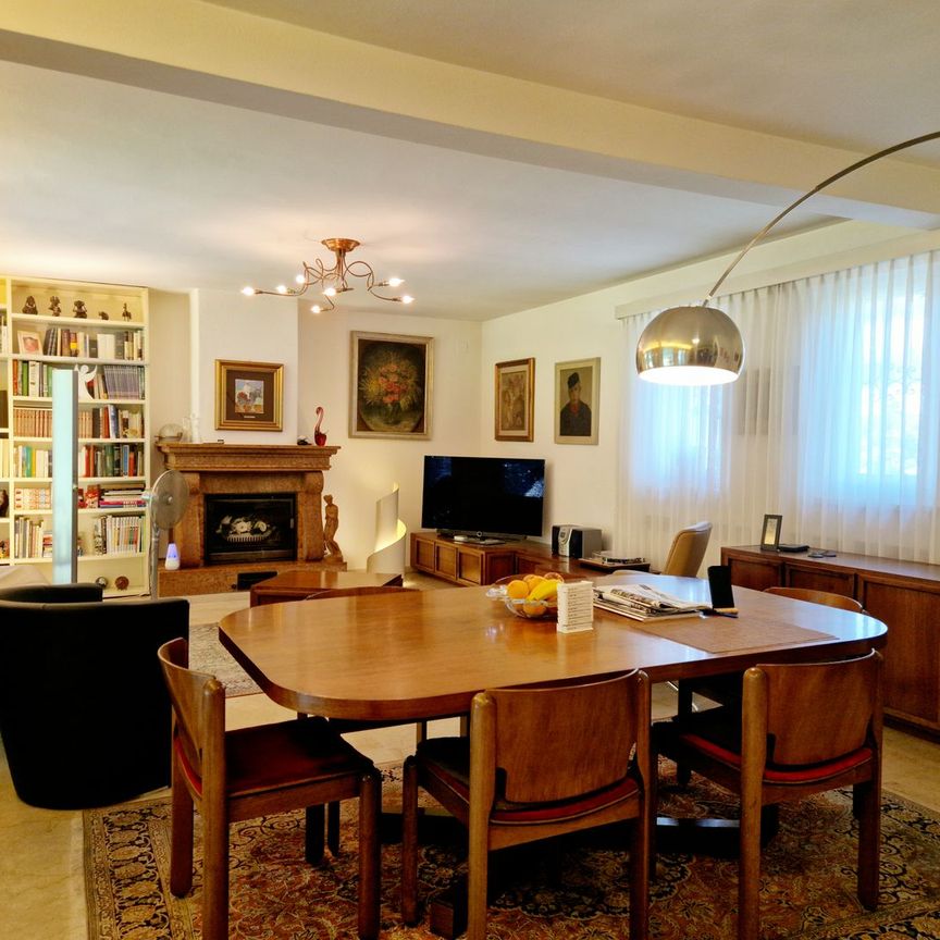4 ½-Zimmer-Einfamilienhaus mit schönem romantischen und großem Garten - Photo 1