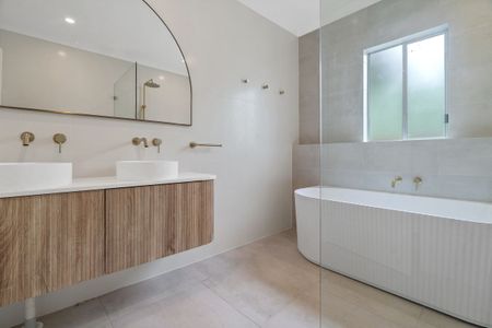 RENOVATED, FOUR BEDROOM HOME WITH OVERSIZED BACKYARD - Photo 3