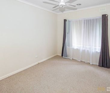 Comfortable & Convenient Living Near the Wimmera River - Photo 6