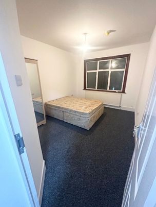 2 Bed Terraced House, Kingswood Road, IG3 - Photo 1