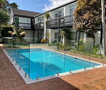 Double Grammar Zone with swimming pool - Photo 1