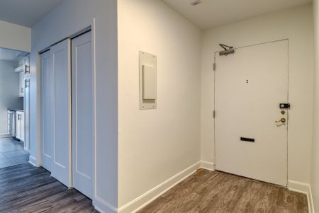 Condo for rent, Montréal (Côte-des-Neiges/Notre-Dame-de-Grâce) - Photo 2