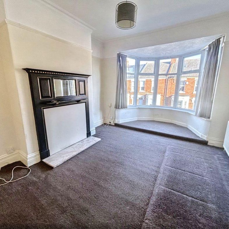 2 bed upper flat to rent in NE26 - Photo 1