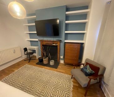 Room in a Shared Flat, Stephendale Road, SW6 - Photo 5