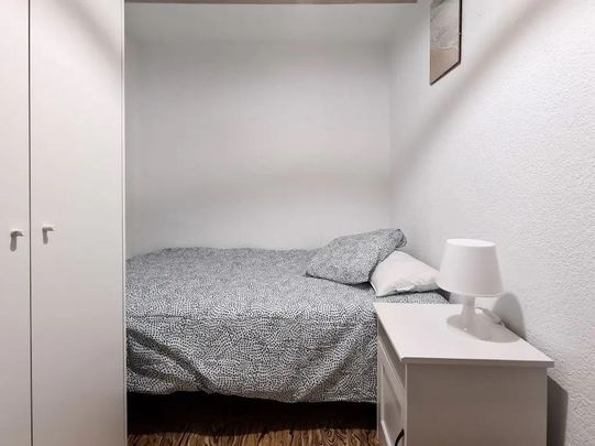 Calle de Castellón, Valencia, Valencian Community 46004 - Photo 1