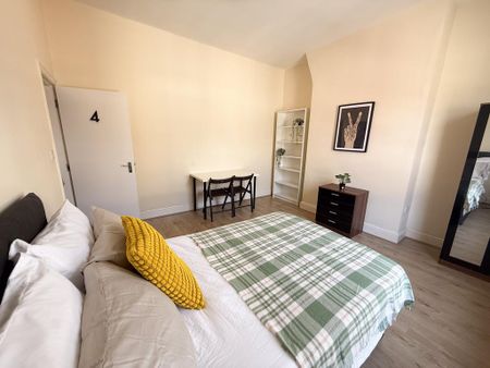 4 bedroom house to rent - Photo 2