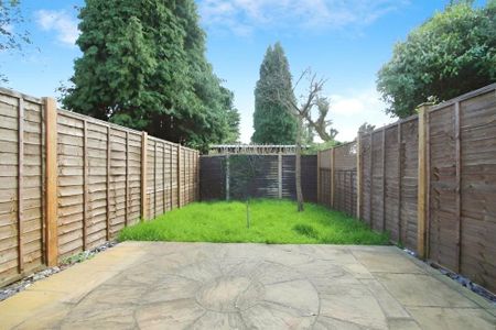 3 bedroom terraced house to rent - Photo 5