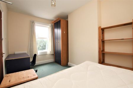 Lyndhurst Road, Bath - Photo 3