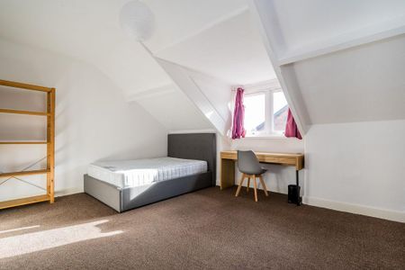 5 bedroom house to rent - Photo 2