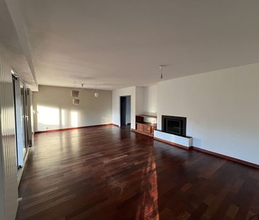 Location Maison 5 pièces 139m² - Photo 1