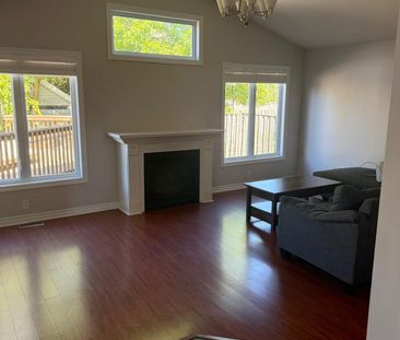 For Lease - 78 Ryan Reynolds Way, Orleans - Convent Glen and Area, ... - Photo 2