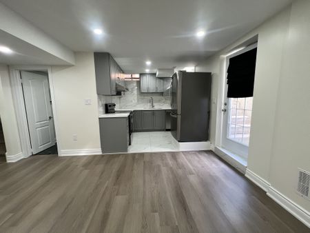 For Lease - 5 Fenn Street, Ajax, Ontario - Photo 4