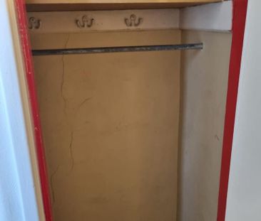 1 bedroom in a flat share to rent - Photo 3