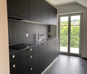 cozy 3.5-room penthouse apartment in the center of Wichtrach - Foto 3