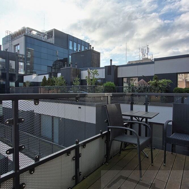 Idealne w apartamentowcu w centrum - Zdjęcie 1