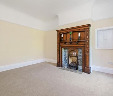 6 bedroom detached house to rent - Photo 3