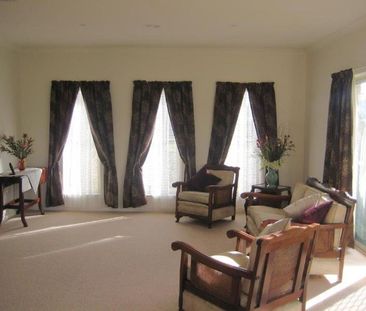 Impressive Home! READY TO MOVE IN - Photo 3