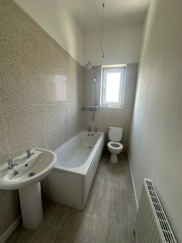 Eton Hill Road, Radcliffe - Photo 5