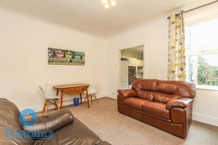 4 bed Semi-Detached House for Rent - Photo 2