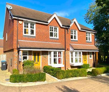 3 bedroom semi-detached house to rent - Photo 4
