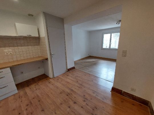 ENTRAIGUES SUR LA SORGUE 799, - Photo 1