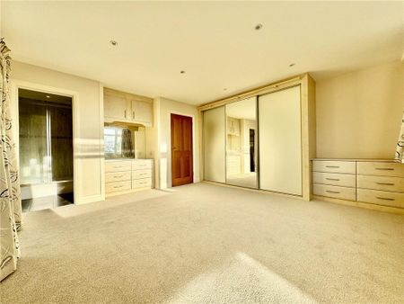 3 bedroom apartment to rent - Photo 5