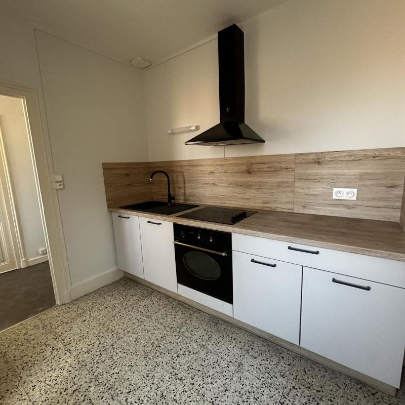 Location Appartement 2 pièces 46m² LE CREUSOT 71200 - Photo 1